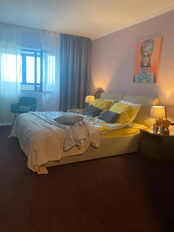 Victoriei Deluxe Suites Bucureşti Ngoại thất bức ảnh