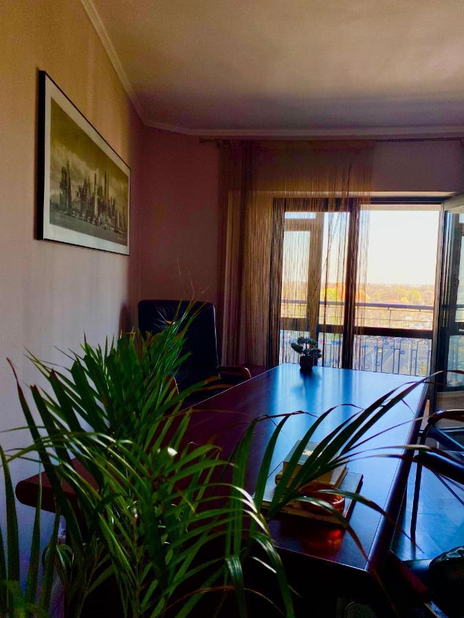 Victoriei Deluxe Suites Bucureşti Ngoại thất bức ảnh
